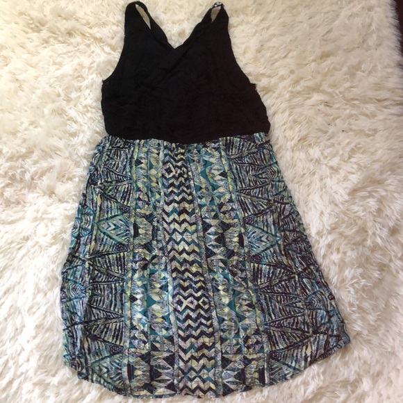 Woman’s Short Dress - Picture 2 of 3